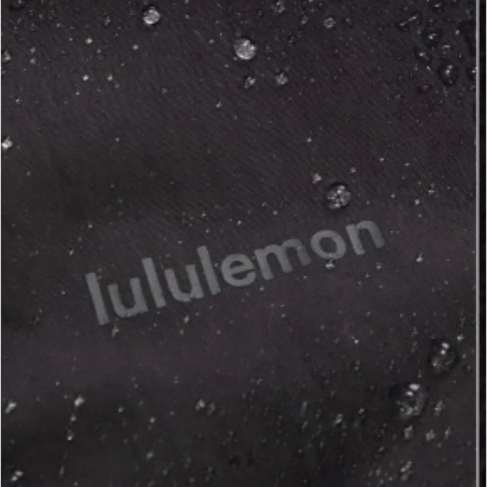 Lululemon Cinch-Hem Fleece Vest
Black / Super Dark - Picture 7 of 10